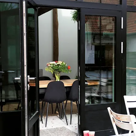 La Ferme 1802 Апартаменты Sainghin-en-Melantois