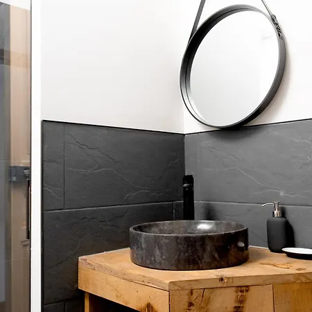 Апартаменты La Ferme 1802 *