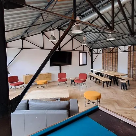 La Ferme 1802 Апартаменты Sainghin-en-Melantois