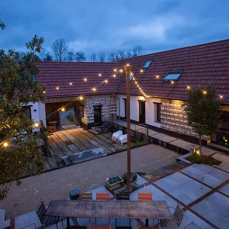 Апартаменты La Ferme 1802